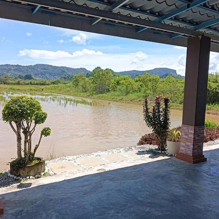 Damai D Homestay Kangar Eksteriør billede